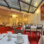 Timhotel Tour Montparnasse 3*