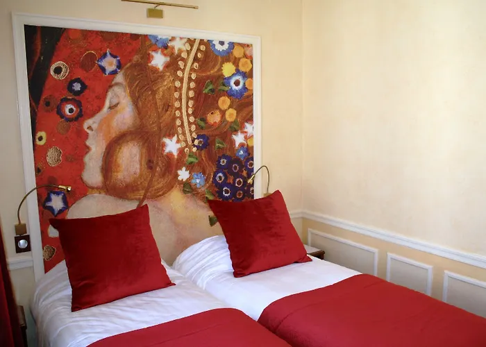 Timhotel Tour Montparnasse 3*