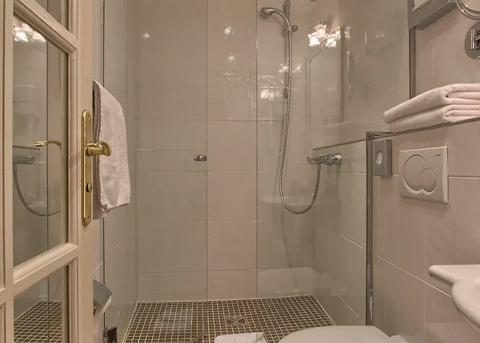 Timhotel Tour Montparnasse 3* Париж