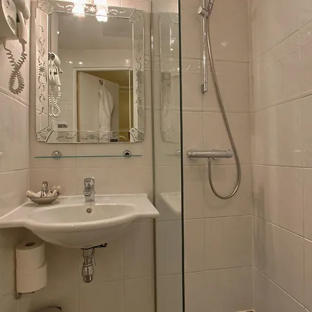 Timhotel Tour Montparnasse