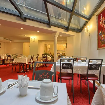 Timhotel Tour Montparnasse 3*