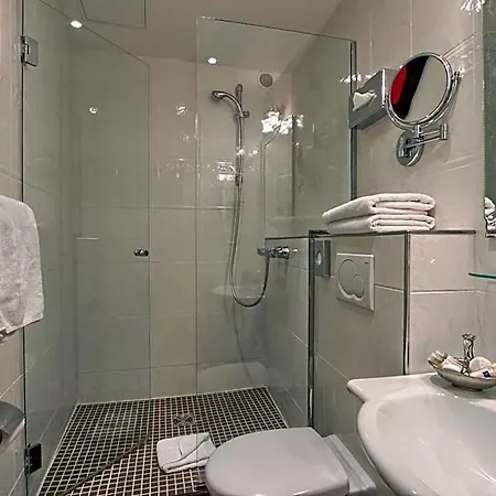 Timhotel Tour Montparnasse Hotel 3*