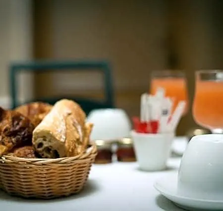Hotel Timhotel Tour Montparnasse