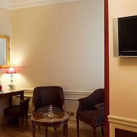 Hotel Timhotel Tour Montparnasse