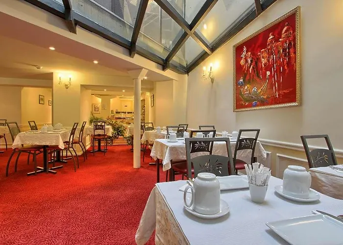 蒙巴纳斯大厦提姆酒店 酒店