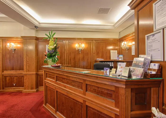 酒店 蒙巴纳斯大厦提姆酒店 3*