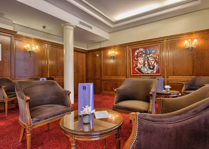 蒙巴纳斯大厦提姆酒店 3* 巴黎