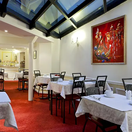Timhotel Tour Montparnasse 3* Párizs