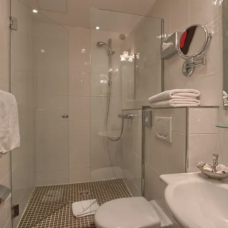 Timhotel Tour Montparnasse 3* Párizs