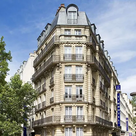 Timhotel Tour Montparnasse 3* Párizs